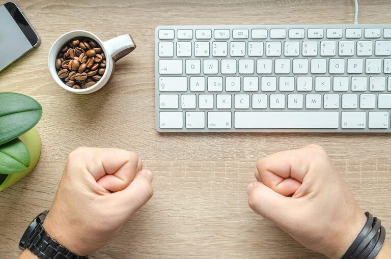 Simple Routines to Start and End Your Workday Effectively